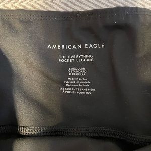 American Eagle the everything pocket legging